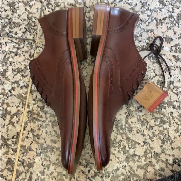 Wingtip shoes - Picture 5 of 8